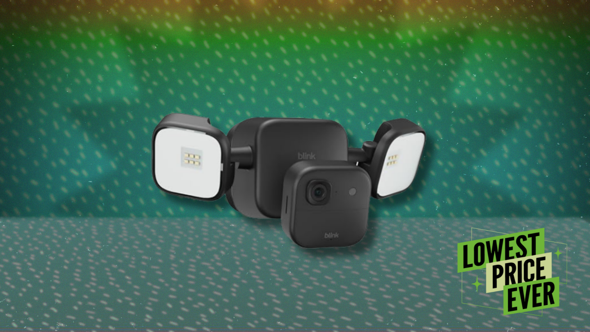 Blink Outdoor 2K+ Floodlight Camera Lagi Diskon Gila-Gilaan di Amazon!