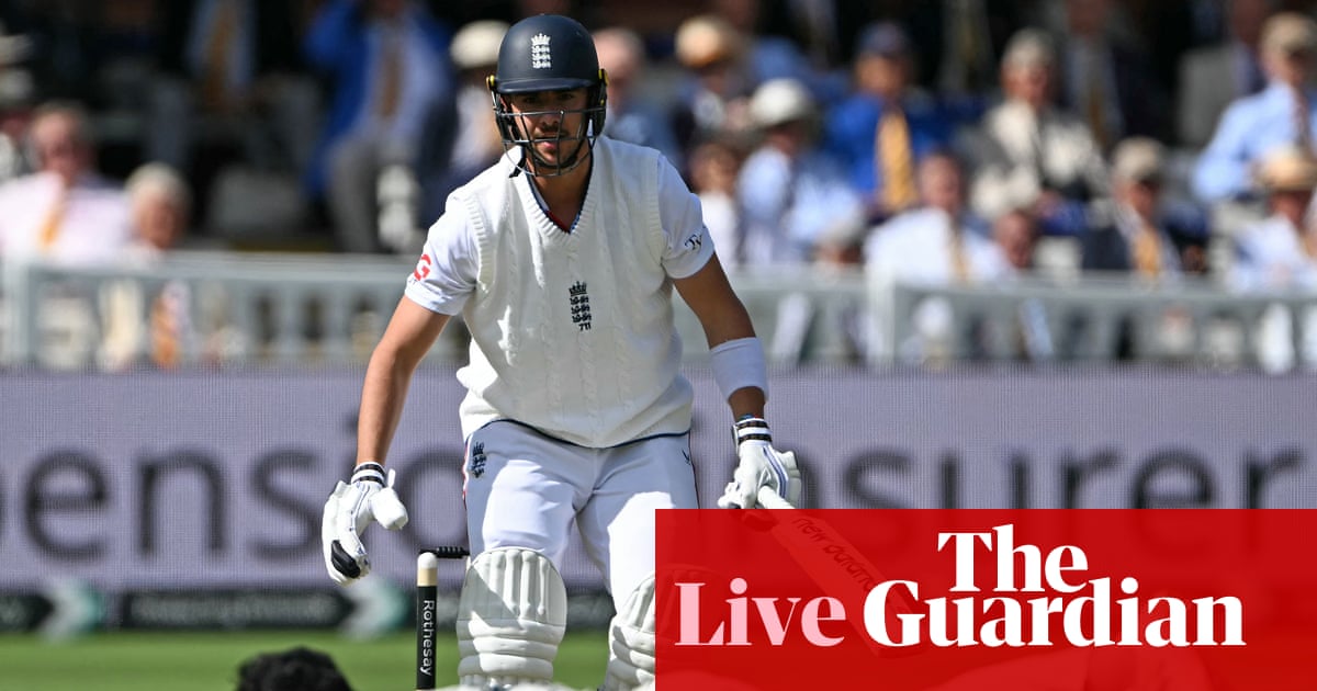 Drama di Over ke-61: Inggris Terjebak 264-9, Atkinson Mode Survival!
