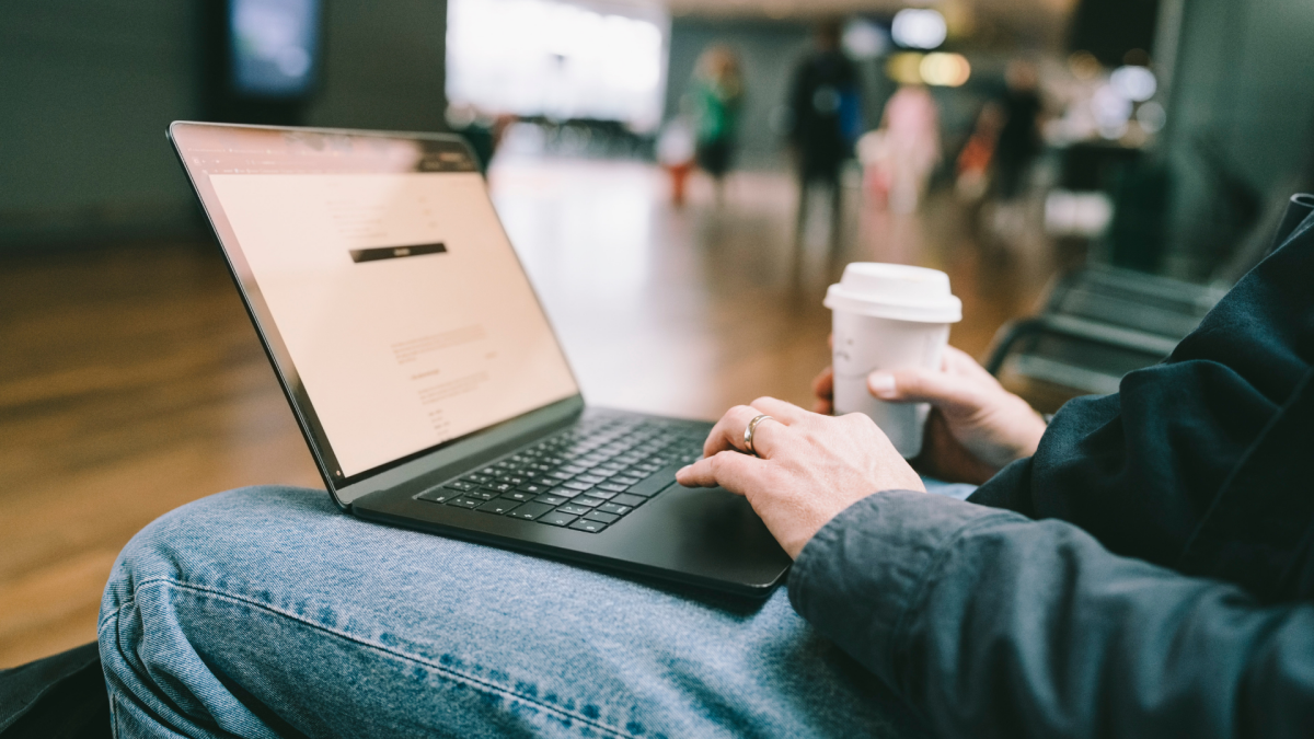 Microsoft Bilang Stay Off Public Wifi Nih, Ada Ancaman Berbahaya yang Sasar Traveler!