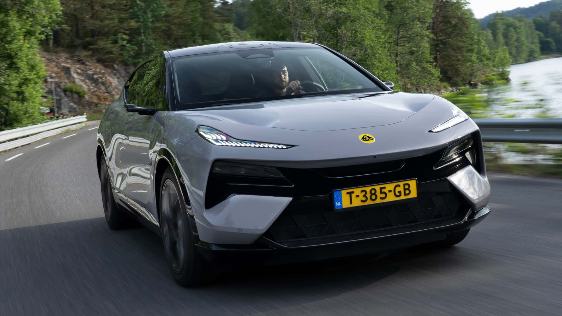 Lotus Eletre: SUV Listrik yang Tidak Dijual di Amerika Serikat, Kenapa?