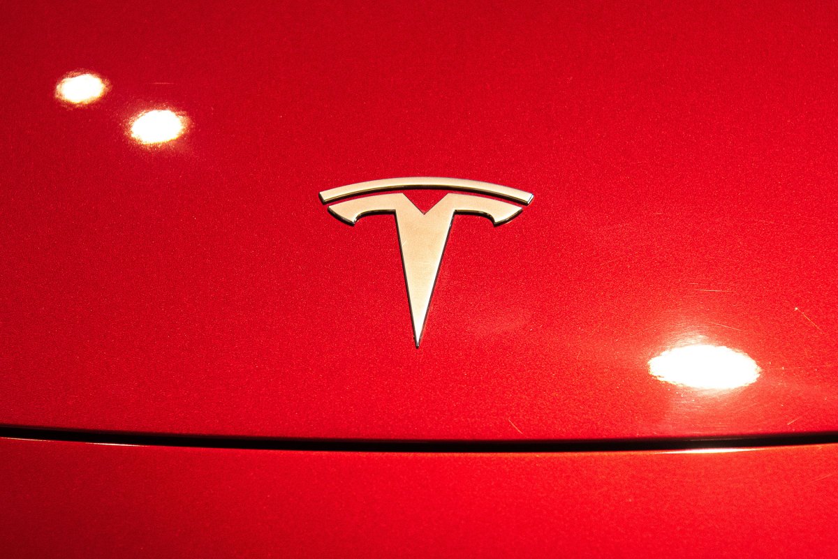 Tesla Nge-Roll ke 10 Juta EV! Tapi Target Elon Musk 2035... Kayaknya Susah Betul Deh Bro