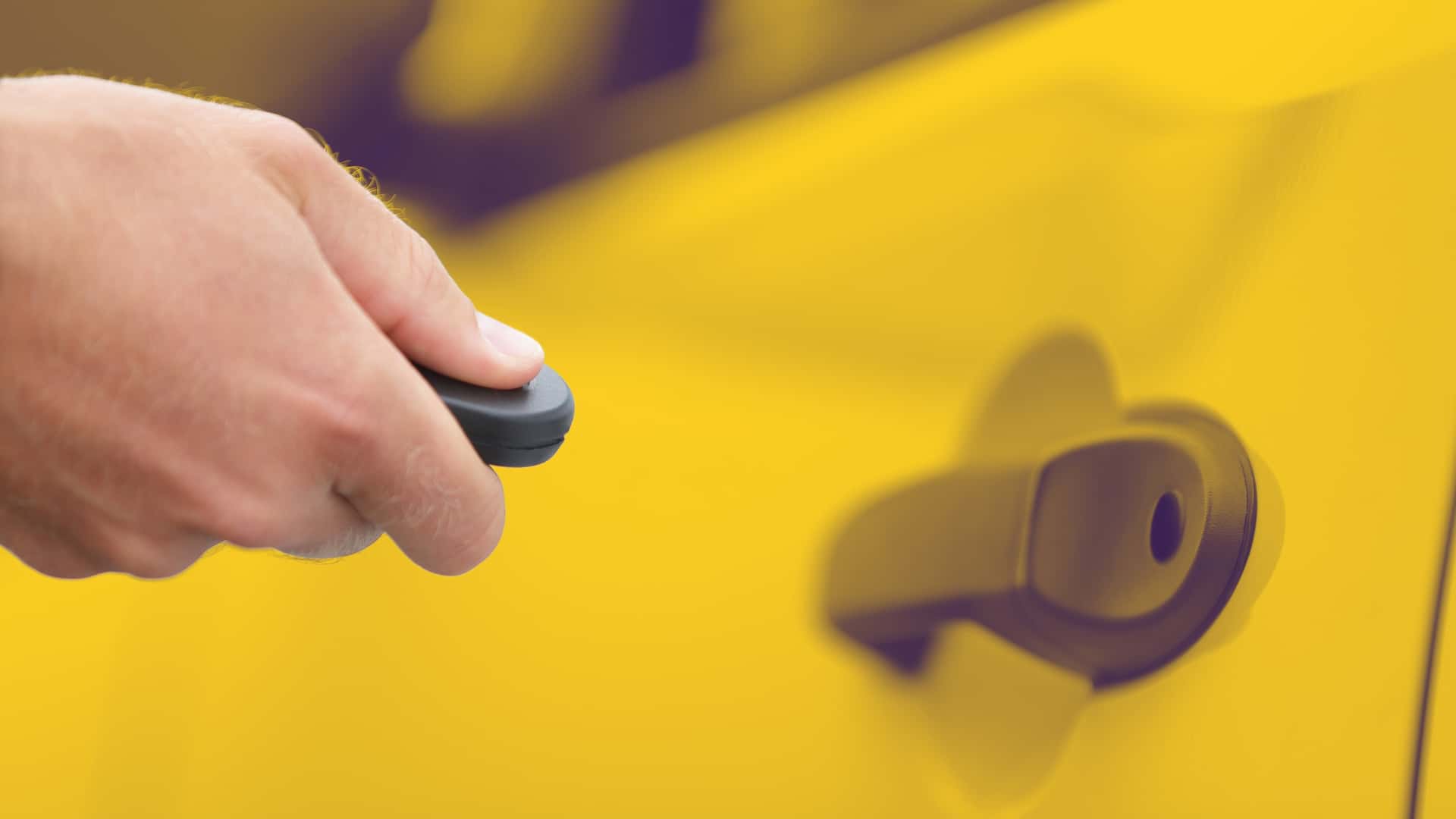 Kenapa Mobil Lo Bikin 'Beep' Pas Ditrekeng? Ini Penjelasan Lengkapnya!